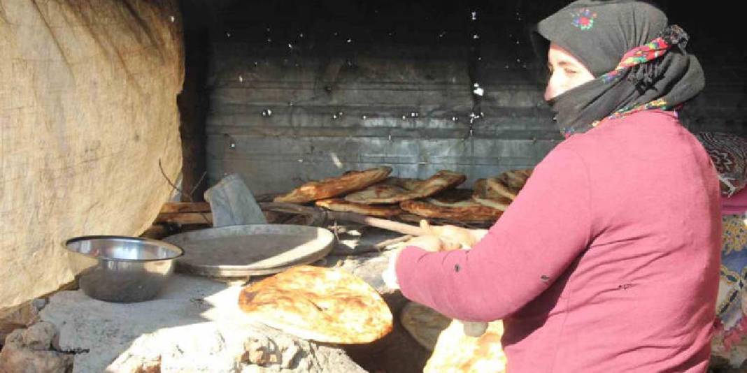 Ömürleri göç yollarında emekle geçiyor: Kışın sığındıkları köy konargöçer izleri taşıyor 7